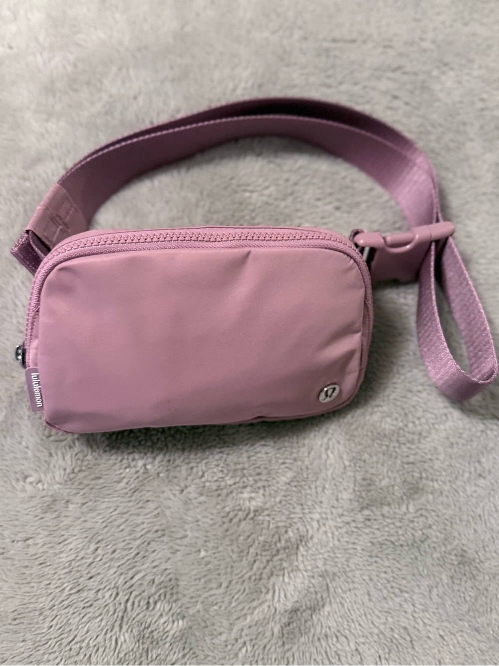 Lululemon Everywhere Belt Bag 1L | Dusty Pink / Mauve